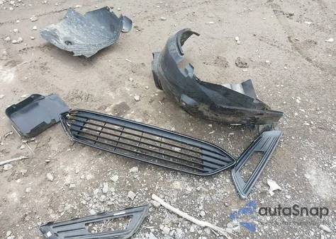 2018 Ford Focus Se z USA, uszkodzony, nr VIN 1FADP3FE1JL235501